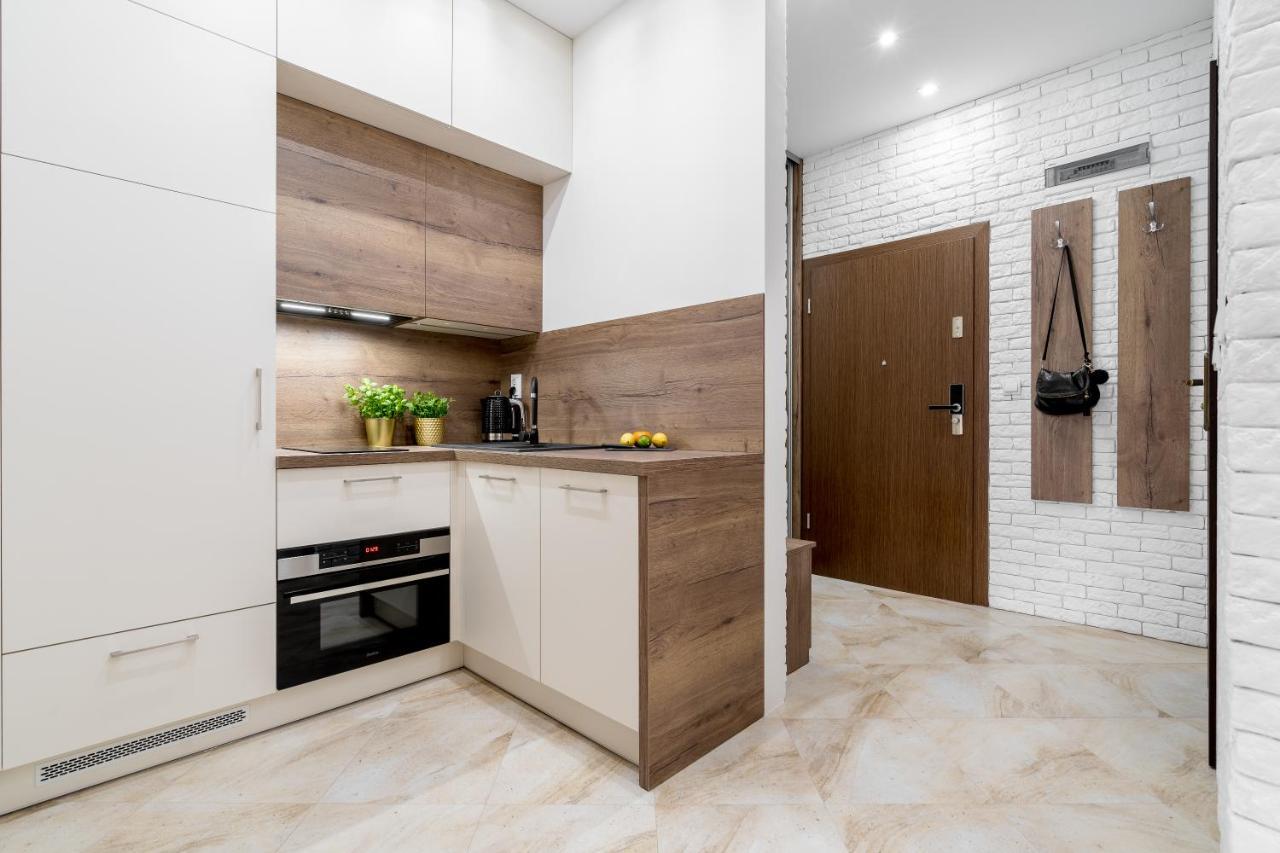 Apartament G11 Z Miejscem Parkingowym Thorn Exterior foto